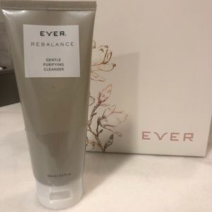 NIP EVER Skincare Rebalance Purifying Cleanser
